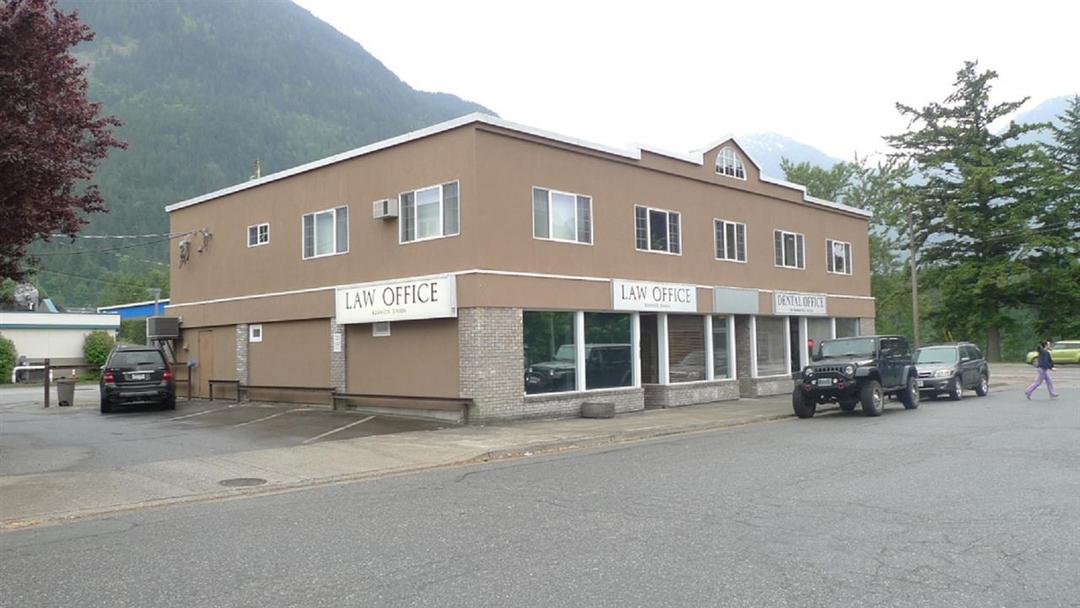 100 fort street