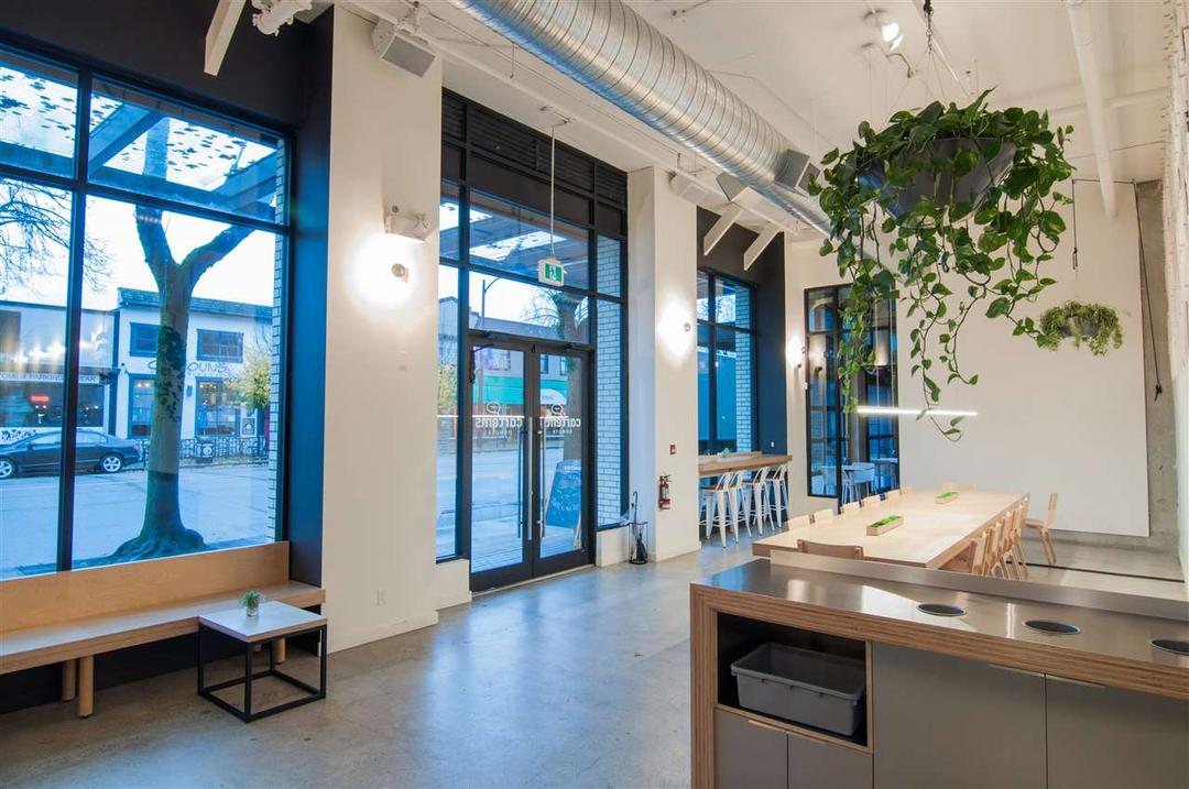 3040 w broadway