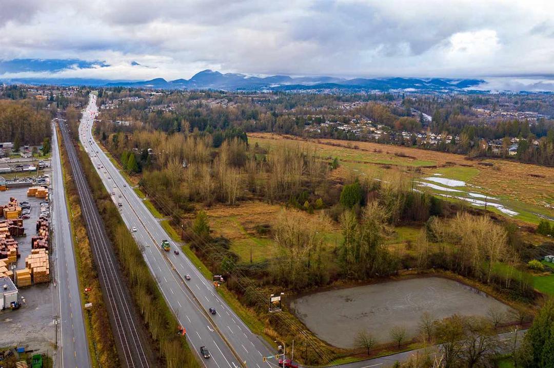 23329 lougheed highway