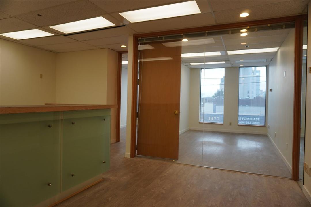 1501 w broadway