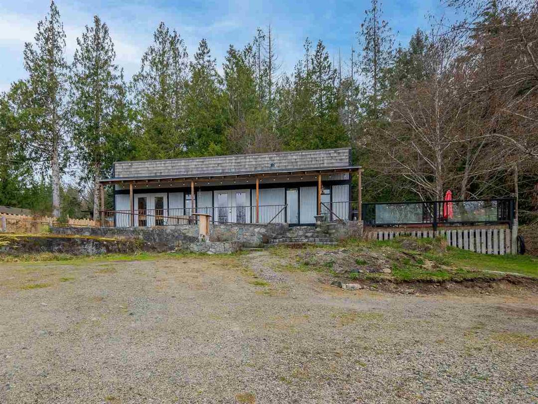 4591 4581 francis peninsula road