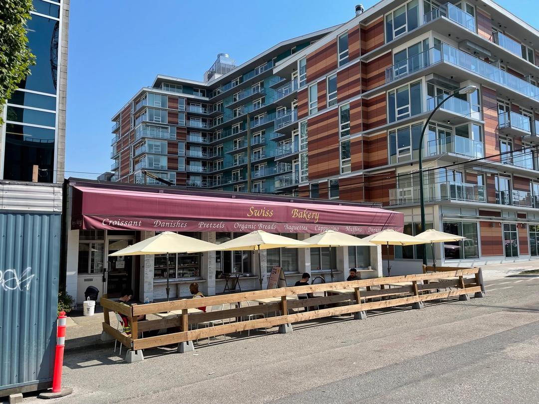 143 e 3rd avenue