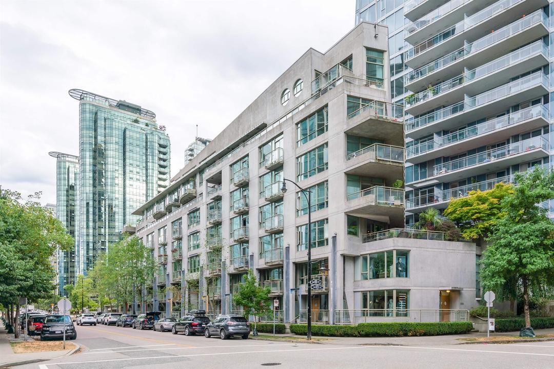 1486 w hastings street