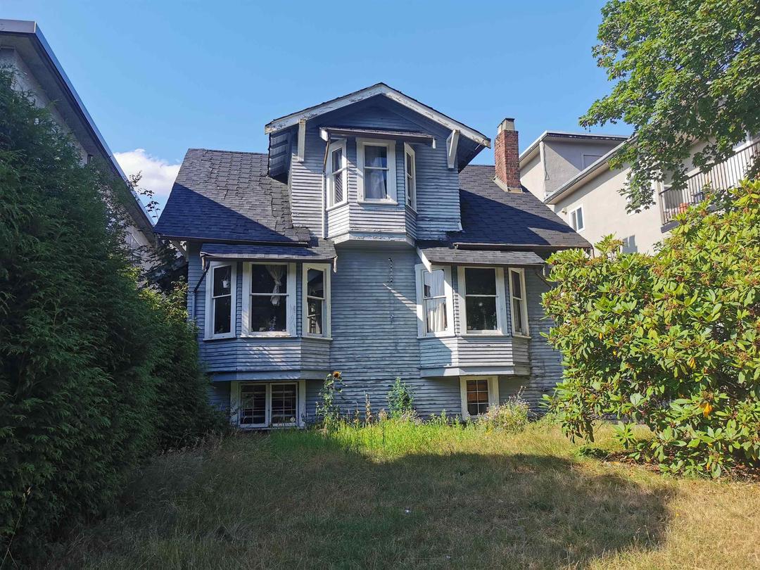 1215 w 10th avenue