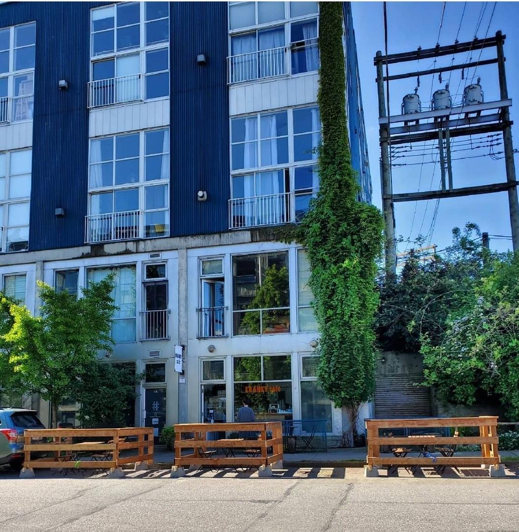 228 e 4th street