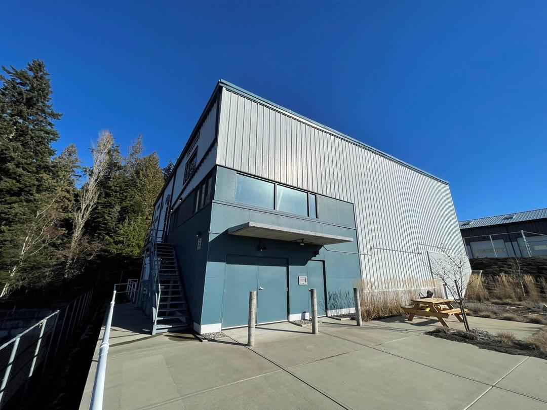 5528 sechelt inlet crescent
