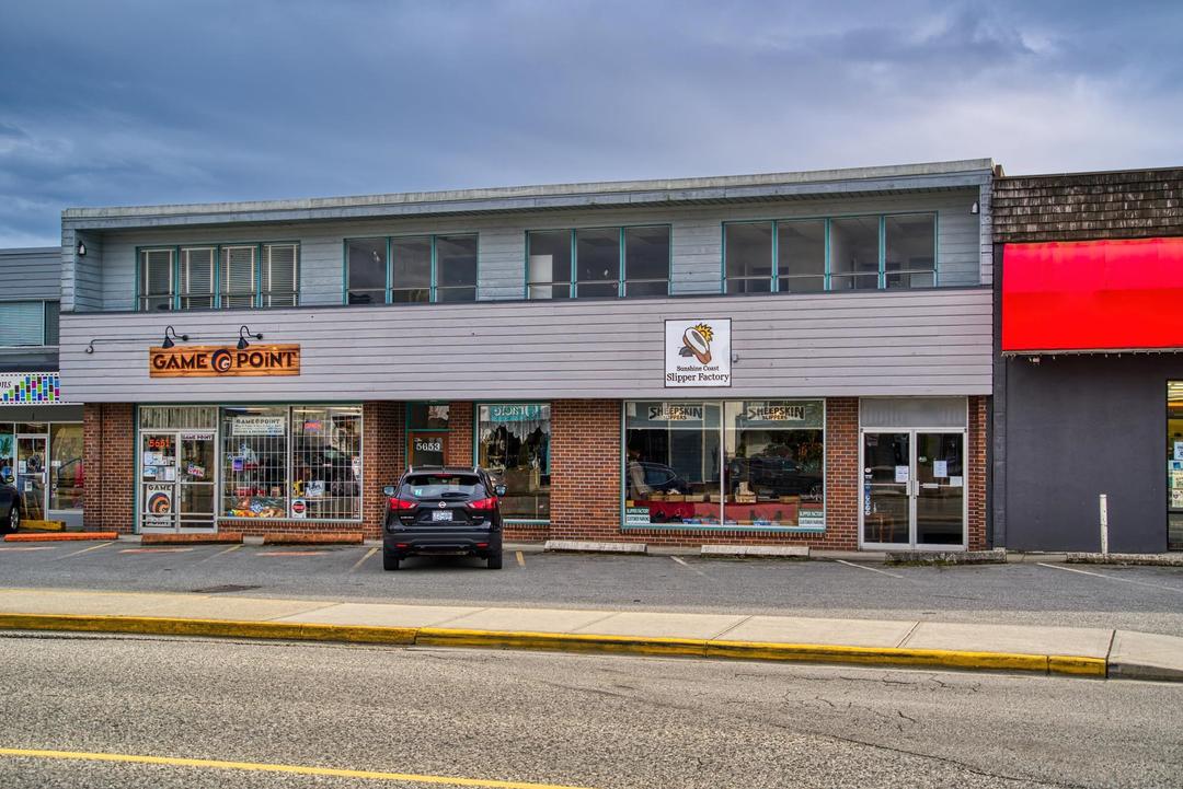 5651 cowrie street