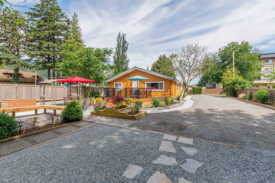 272 cedar avenue