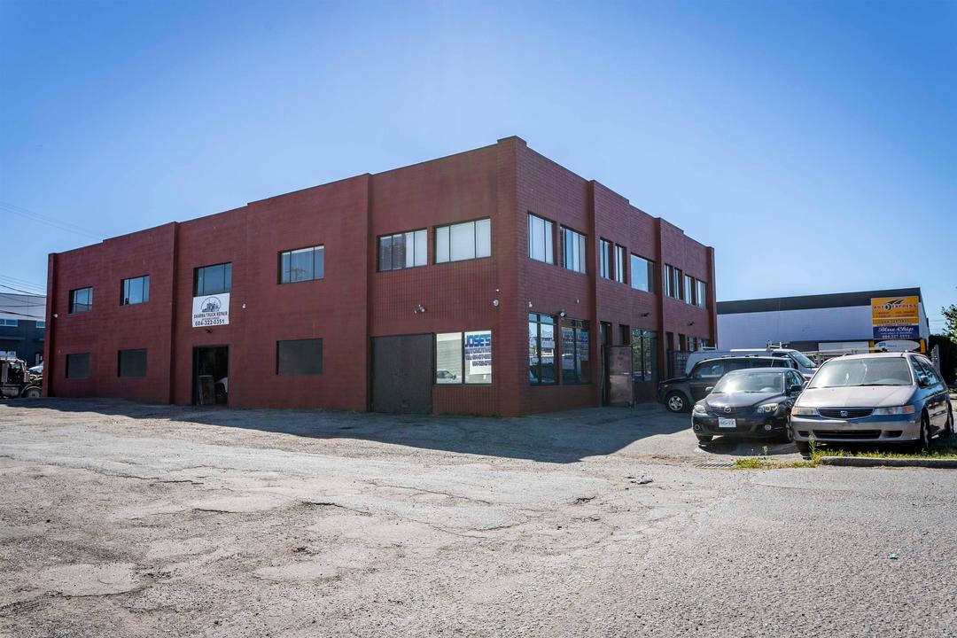 8302 st. george street