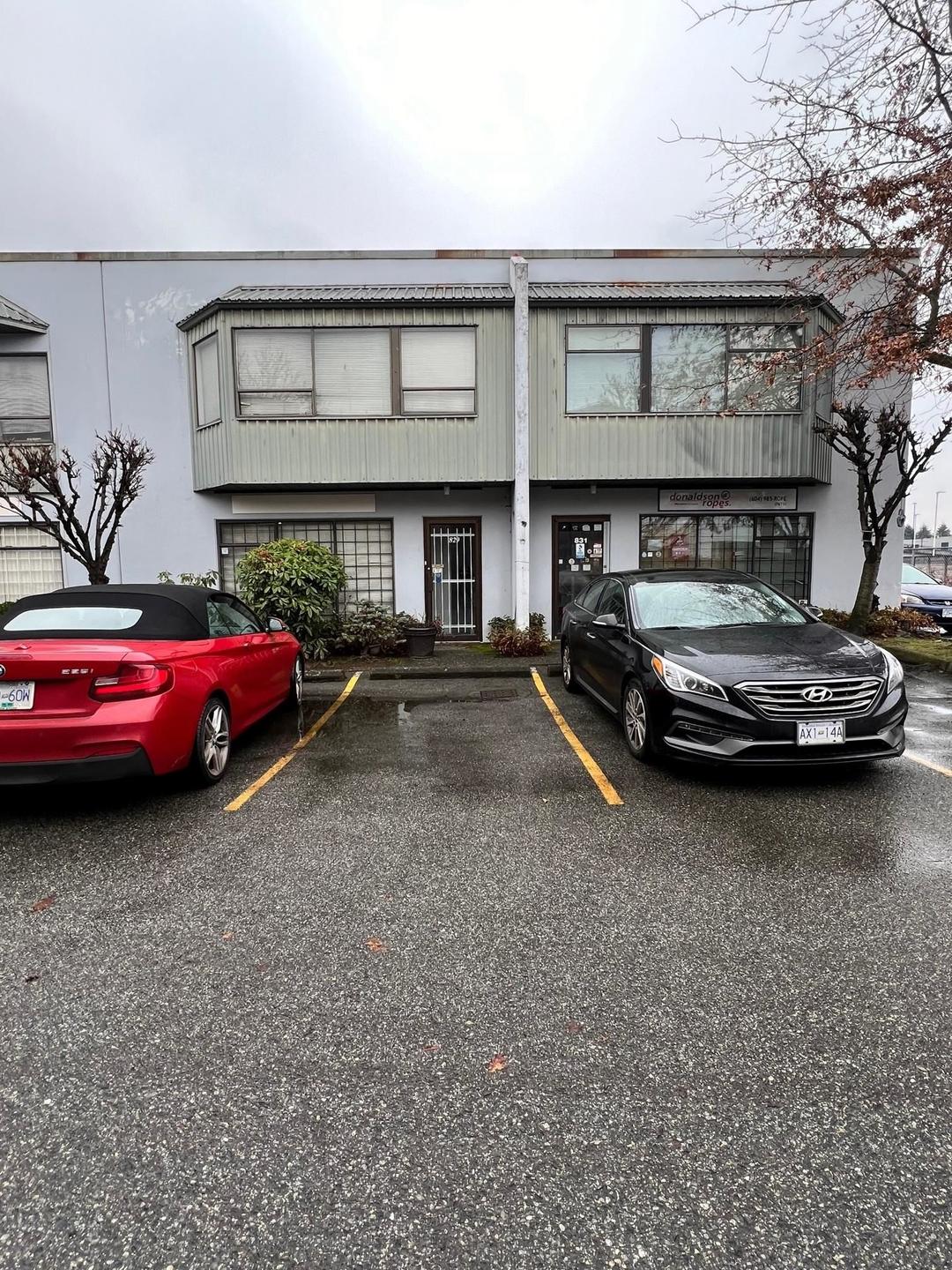 829 & 831 w 1st street