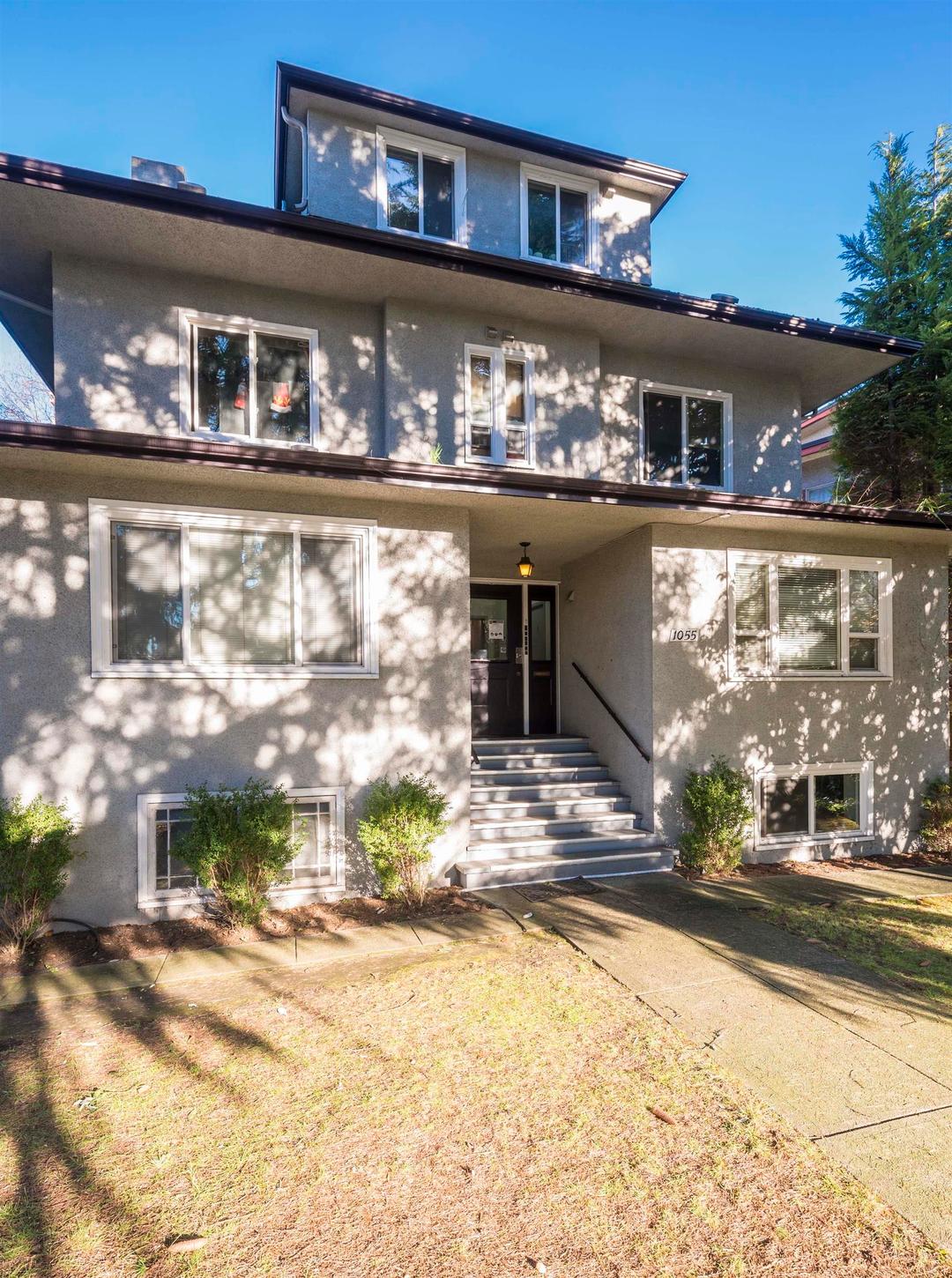1055 w 10th avenue