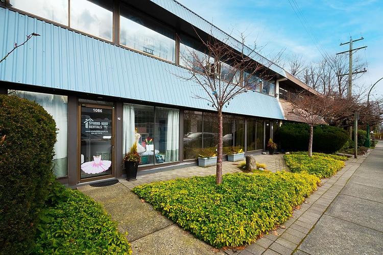 property-image