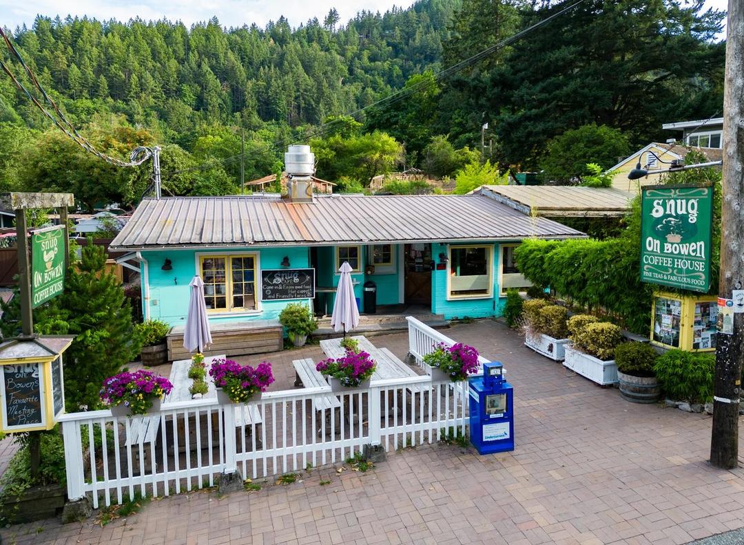443 bowen island trunk road