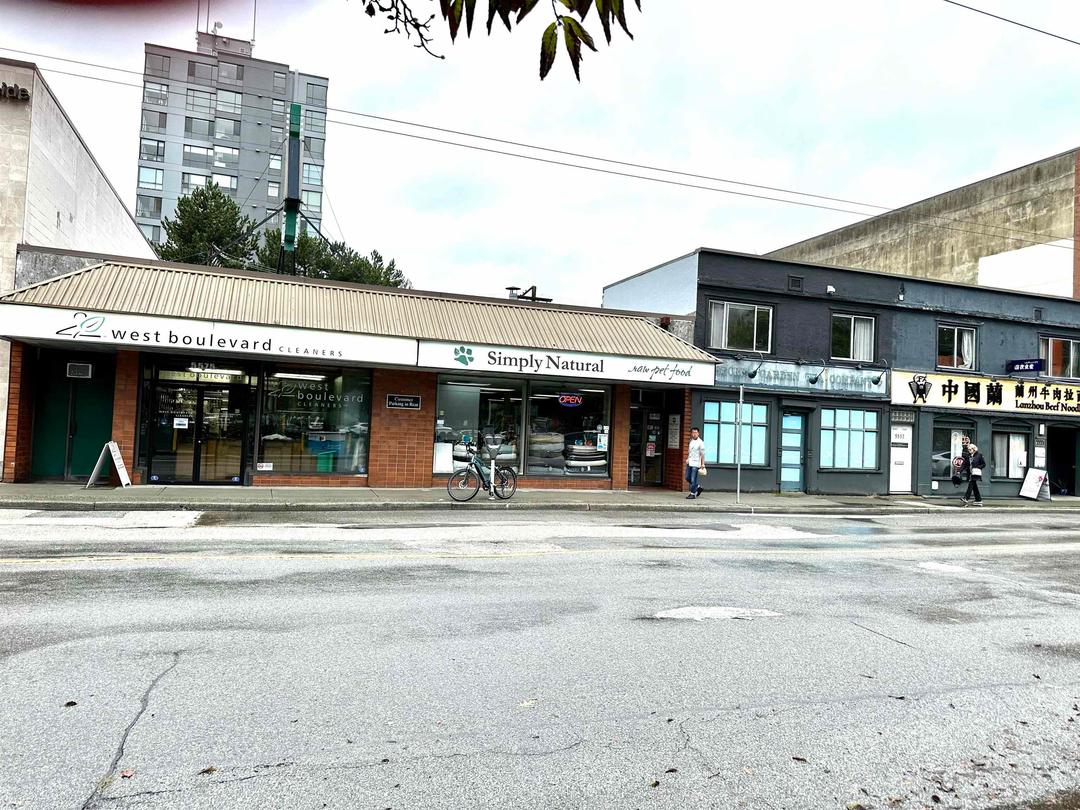5555 & 5565 w boulevard