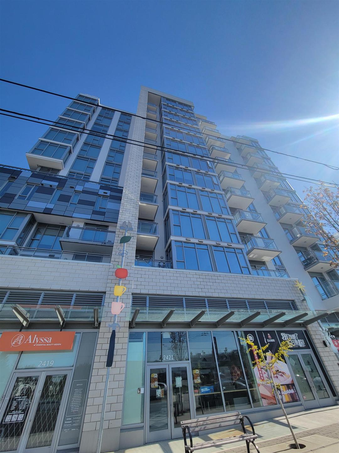 2421 kingsway