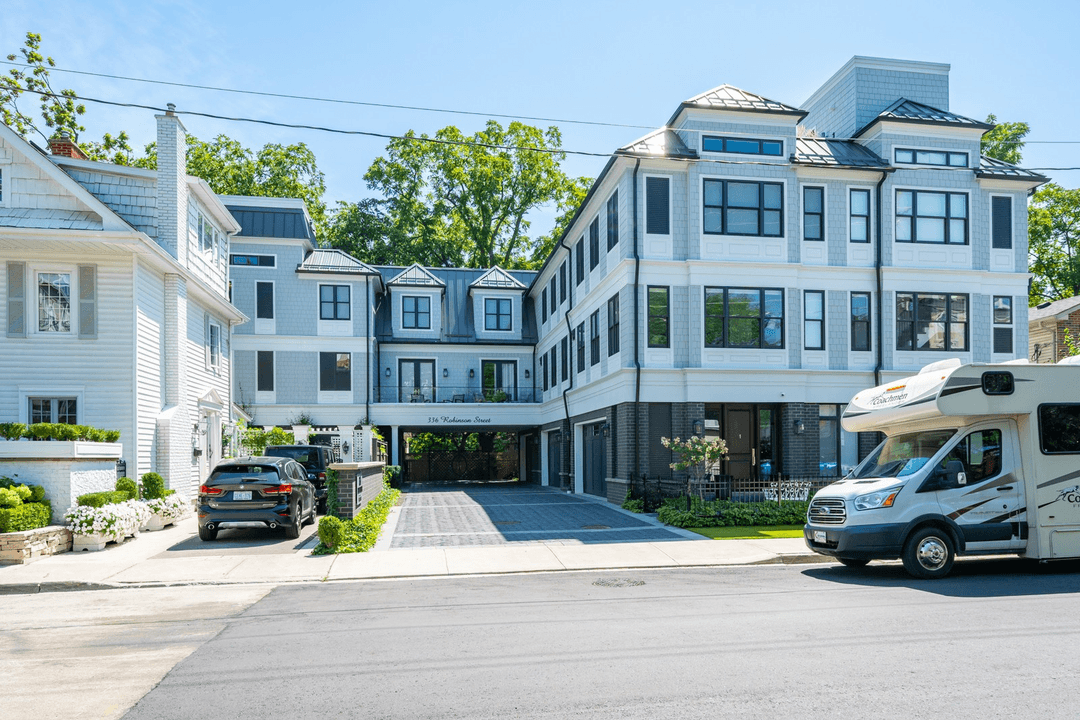 336 robinson street