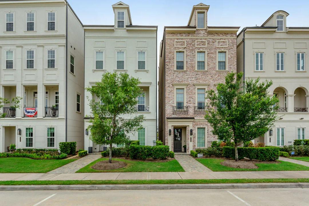 7002 old katy road