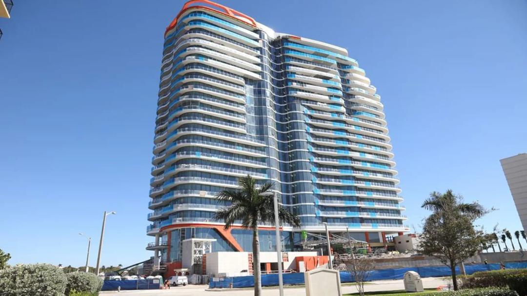 1100 south flagler drive