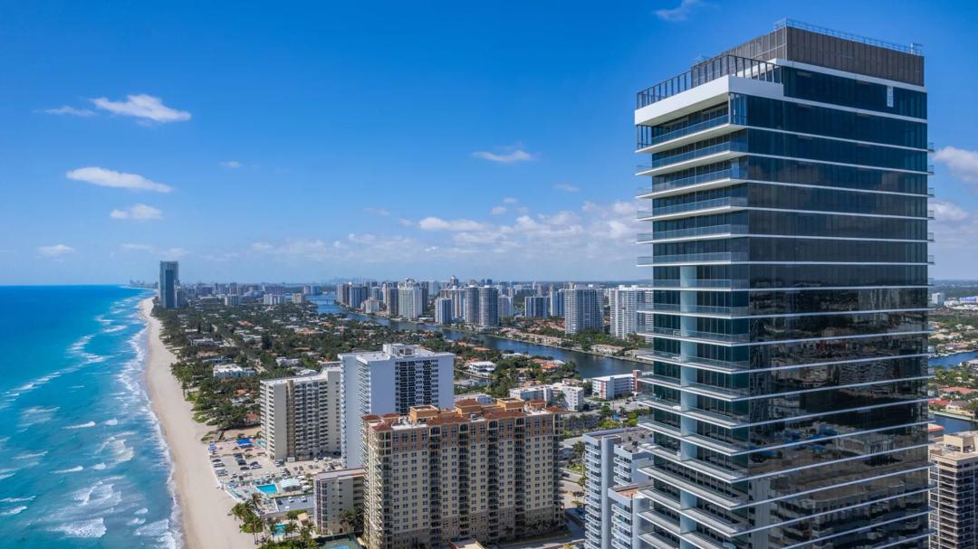 2000 south ocean drive